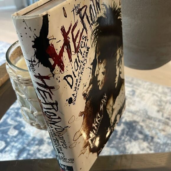 The Heroin Diaries: A Year in the Life of a Shattered Rock Star - Nikki Sixx - Picture 5 of 8